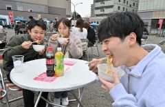 ２日間で３０００人来場し盛り上がる　ラーメンフェスタ 6