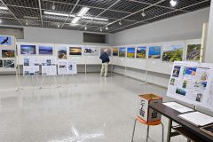 浦河で写真展「日高山脈写真展～刻をつなぐ高峻の山々」始まる 2