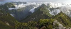 カムイエクウチカウシ山の山頂の風景（北井佑典撮影）