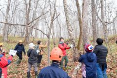 自然共生サイト認定の大森地区で観察会　池田 2