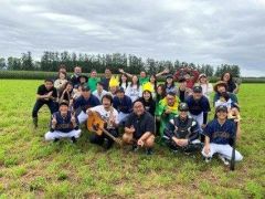 番組に出演した芽室町民のみなさん（ＨＢＣ帯広放送局提供）