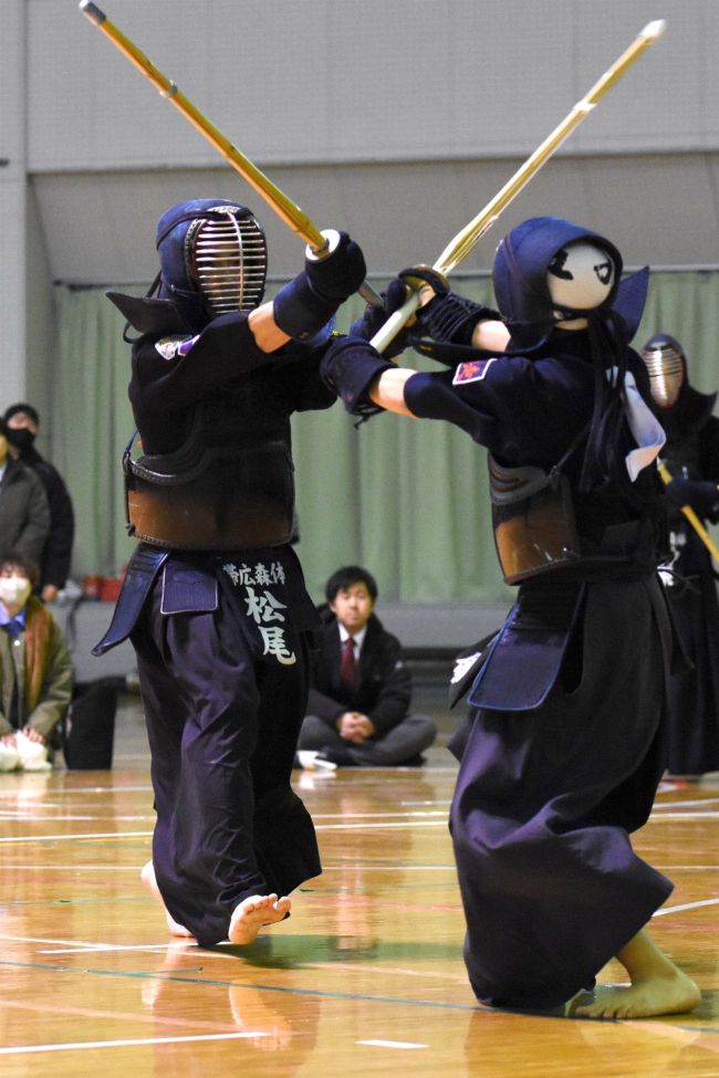 【写真】柳町A4連覇 中学男子は森体B、女子は柳町 東北海道少年剣道音更大会