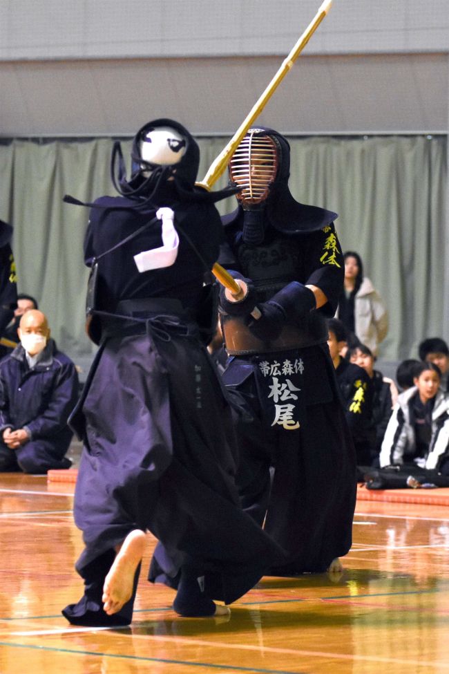 【写真】柳町A4連覇 中学男子は森体B、女子は柳町 東北海道少年剣道音更大会