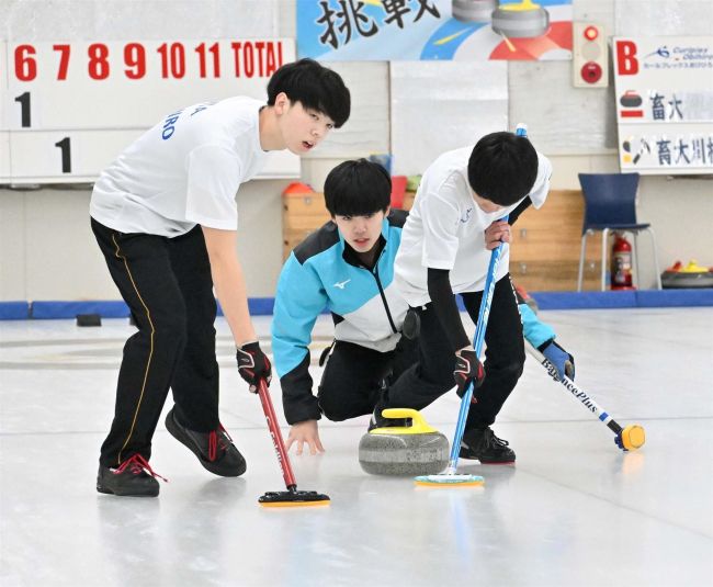 中高生のＬｉｚａｒｄｓ初優勝、女子は帯広畜産大学　川村が連覇　道東カーリング選手権