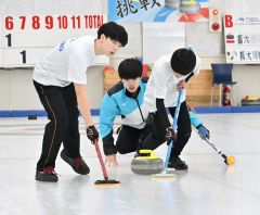 中高生のＬｉｚａｒｄｓ初優勝、女子は帯広畜産大学　川村が連覇　道東カーリング選手権