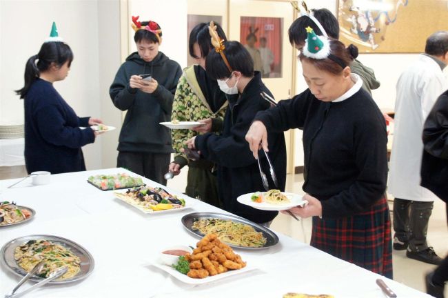 クリスマス料理に腕振るう　帯広調理師専門学校～こぼれ話