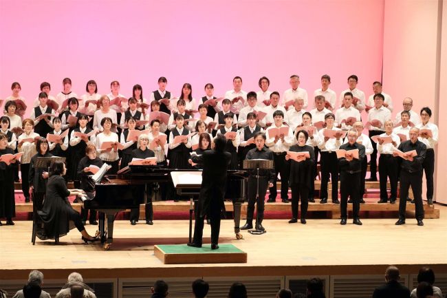 【写真】士幌町と岐阜県美濃市、交流30周年で舞台公演 開拓団の歴史歌い上げ観客魅了