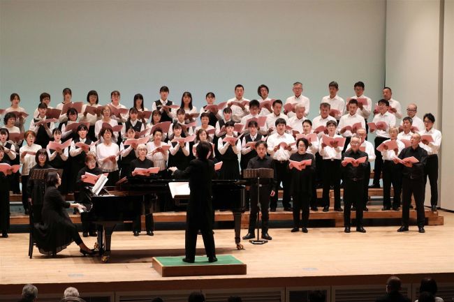 【写真】士幌町と岐阜県美濃市、交流30周年で舞台公演 開拓団の歴史歌い上げ観客魅了