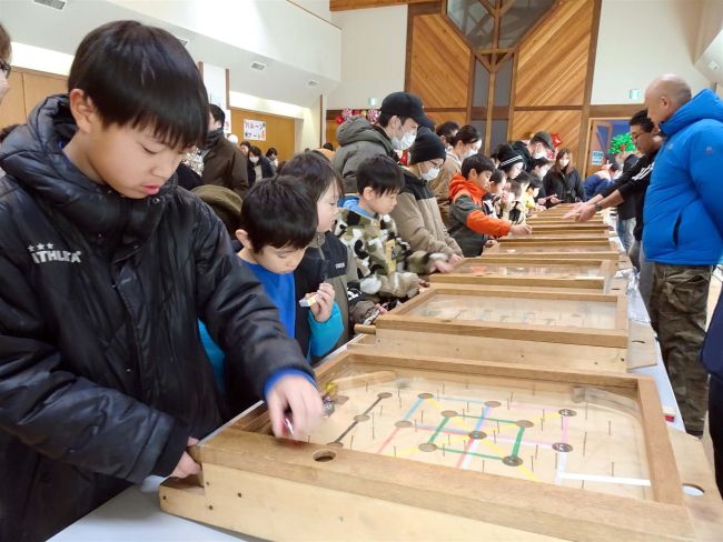 保護者手づくりの「祭り」に子どもたち笑顔