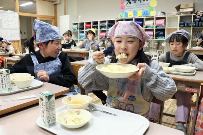 大樹高校生考案の給食、児童もおいしさ太鼓判　町内学校給食で提供