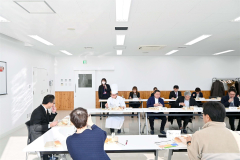 カボチャと豆のコロッケやナガイモミートボール、食感に好感　市の学校給食新メニュー試食会 3