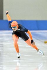 久保けが克服して連覇達成、奥秋自己新２冠、坂野力走１年生王者　道高校スケート第２日