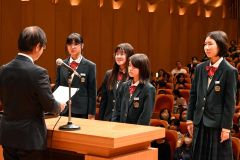 「才華爛発」で優秀賞を受賞した芽室西学校２年Ｂ組