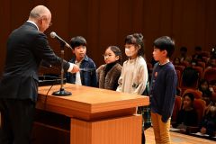 「帯広ひみつ新聞」で優秀賞を受賞した帯広愛国小学校３年