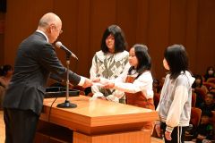 「わくわく」で最優秀賞を受賞した中札内小学校４年１組