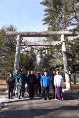 大しめ縄３００キロ新調　音更神社
