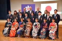 一同で二十歳の門出を祝った参加者（陸別）