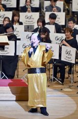 仮装や歌声も披露した太田さん