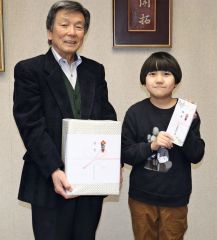 特賞に清水小の岸田さん　牛乳消費拡大キャンペーン