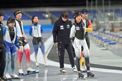 高木、五輪へ「日々紡ぐ」　スピードスケートｔｅａｍＧＯＬＤが練習公開