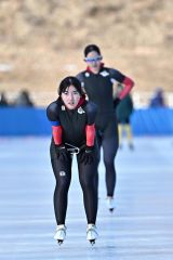 宮本男子５００連覇　山本と所は初Ｖ　道中学校スピードスケート 10