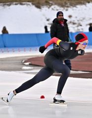 【女子１５００メートル】２位に入った成田陽愛（帯五）