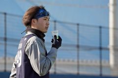 新人合同自主トレでアピールを続けるオリックス・片山楽生＝大阪市内（大賀章好撮影）