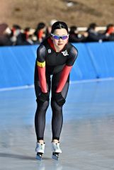 女子３０００メートル】２位選手を９秒以上放して優勝した成田陽愛（帯五）