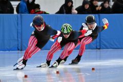 男子チームスプリント２位の帯三条。（左から）三瓶煌泰、佐藤敦、吉田永喬（金野和彦撮影）