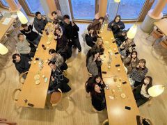 懐かしさに会話弾む　鹿追で自主開催のはたちを祝う会