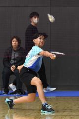 ４年生以下女子シングルス準々決勝　愛澤胡都（帯広栄少）