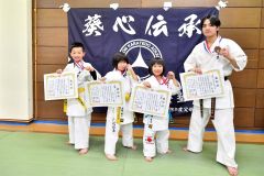 高橋桜、大友優勝、前田瑛準Ｖ　全国へ　空手オープントーナメント道選手権で葵塾勢活躍