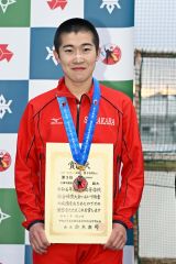 男子５０００メートルで３位に入賞した堀川雄大（白樺学園）