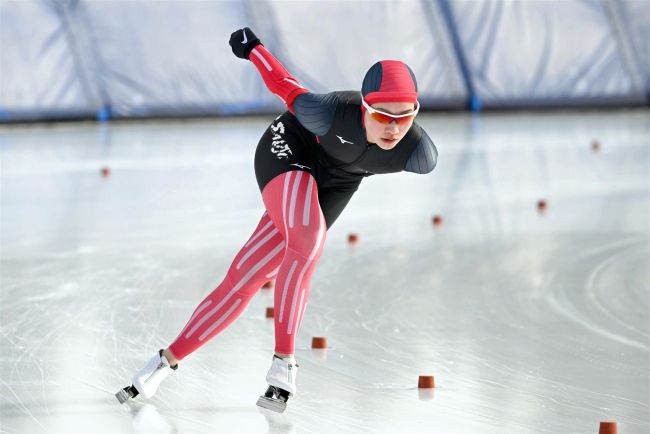 女子３０００メートルの十勝勢～写真特集・インターハイスケート