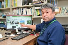 牧草収穫、トラック併走安全に　帯畜大の花田教授ら運転支援システム