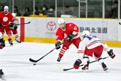 決勝・清水―駒大苫小牧（金野和彦撮影）