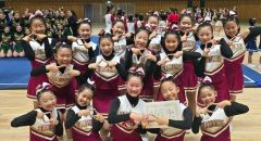 ＲＥＤ　ＤＩＡＭＯＮＤＳ小学校高学年の部優勝、高校は帯北が準優勝　チアリーディング北日本フェス