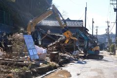 公費解体で建物を壊す業者