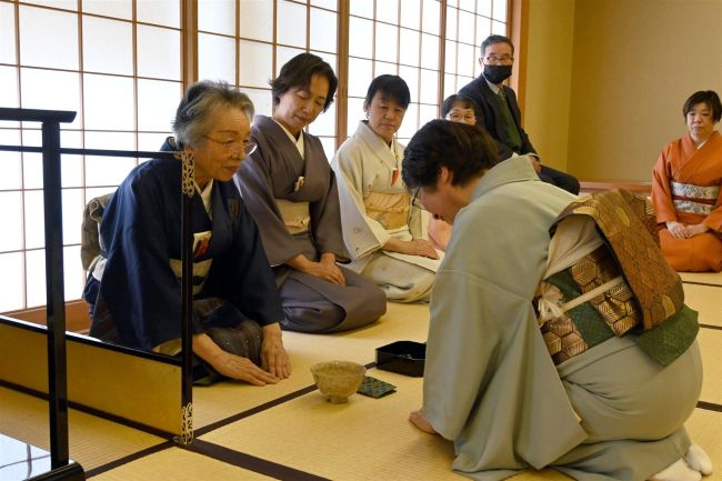 茶道裏千家淡交会帯広支部が茶会