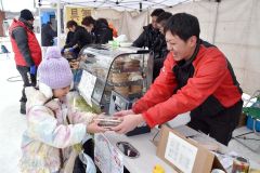 ステーキやハンバーグ、骨付き肉などを販売した鹿フェス