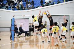 Ｒ・Ｙスパークス３年ぶりＶ、木野東混合２連覇、帯広ＪＪＢ男子４連覇　しげ吉杯全十勝小学生バレー 17