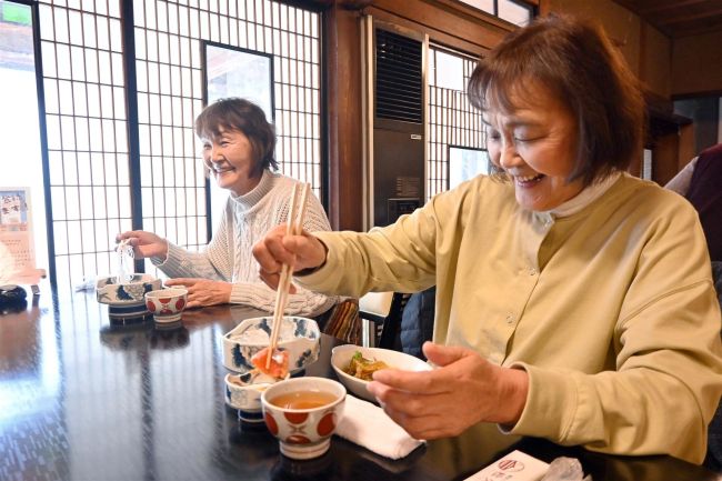 ニジマス料理の松久園　２月からテークアウトのみに　芽室
