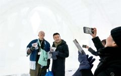 氷結の湖上、冬だけの“村”　鹿追しかりべつ湖コタン 12