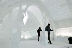 氷結の湖上、冬だけの“村”　鹿追しかりべつ湖コタン 15