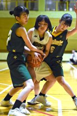女子１部決勝　芽室ホルックス―帯広若葉