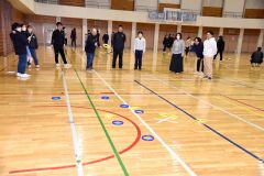 町内の３３人で競い合った