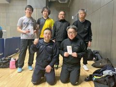 男子個人戦ダブルスAで入賞した選手たち(提供)