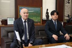 陸別町の本田学町長が来社 2