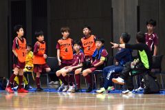 フェニックストーナメントＡ準々決勝・開西つつじが丘ＪｒＦＣｖｓＶＩＴＡ（金野和彦撮影）