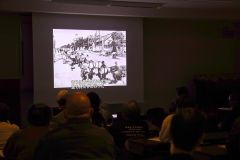 元島民らが集まった国後島の現状を伝える映画の上映会
